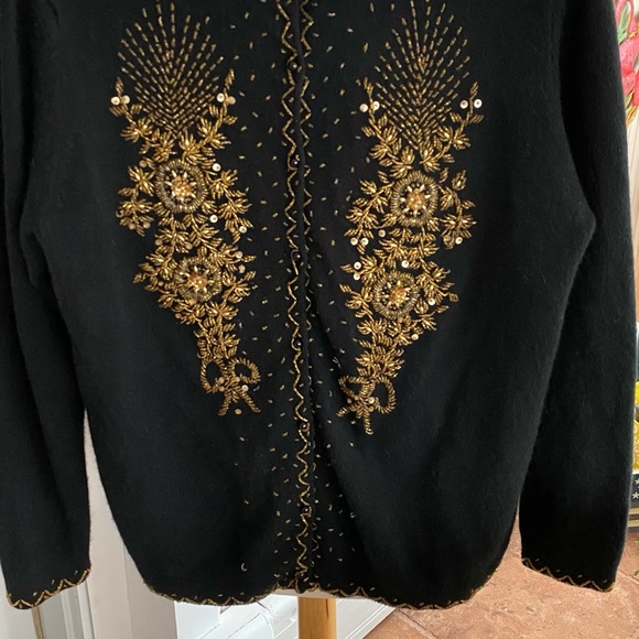 Vintage beaded wool, black sweater with gold beading - Picture 2 of 11